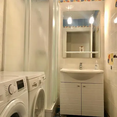 Le Fontenay Bleu Homestay *